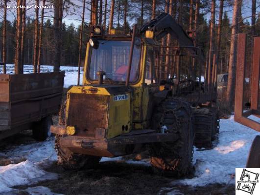 volvo bm 868
mehtäsika
Avainsanat: logman