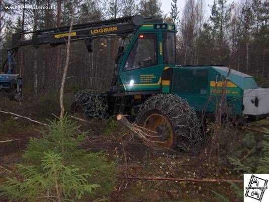 logman 801
välillä tämmösiäkin eikä aina ponsseja tai timberiä
Avainsanat: logman