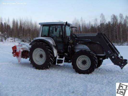 Valtra töihin lähössä
