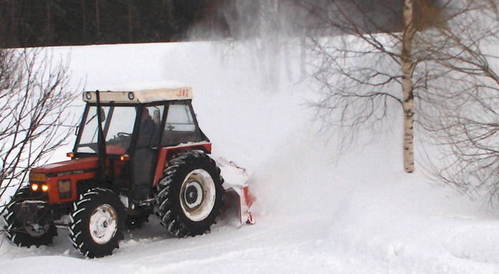 Zetor 7745+ Esko240
Avainsanat: zetor 7745 esko linko