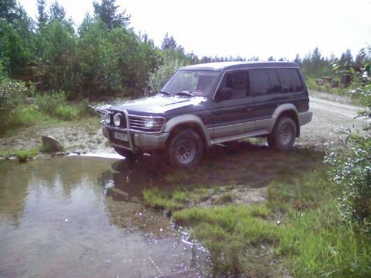 pajero
tommonen murhe tuli hommattua
Avainsanat: pajero