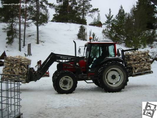 Valmet 865 + takapiikit
Klapien siirto, lyhyt matka!
