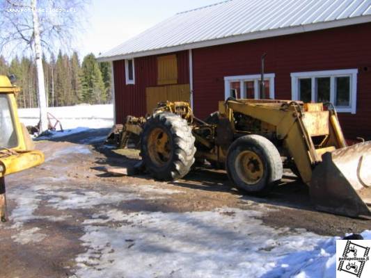 länkkärin purkua
kone vielä kaivukuntoinen...
Avainsanat: leyland