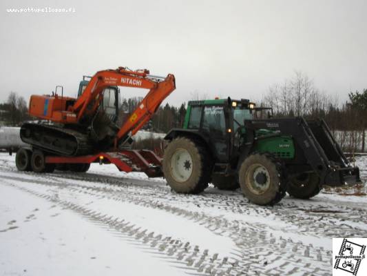 hitachi ja valtra
kaivuri ja lavetti sama,8300 tilalle tuli 8550
