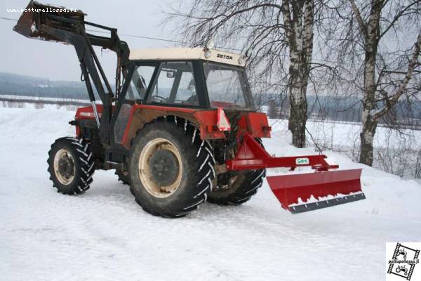 zetor 10145
Avainsanat: zetor