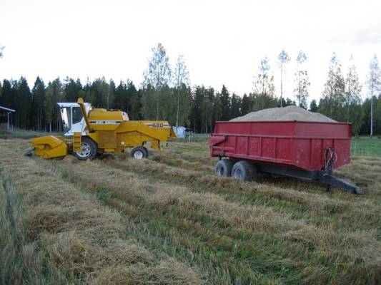 sampo 680 ja Teko
Avainsanat: sampo 680 puimuri teko