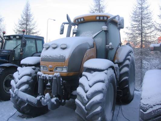 Valtra S280
Talvi 2008 ja Luminen Valtra S280
Avainsanat: S280