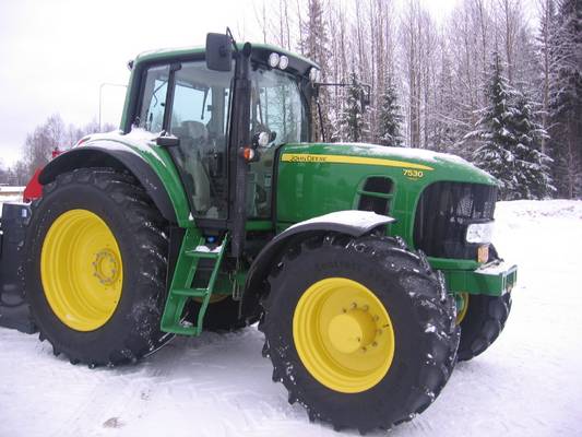 John Deere 7530
Talvi 2008 John Deere 7530 
Avainsanat: 7530