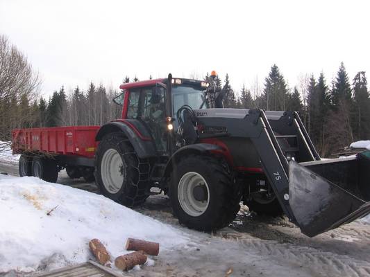 Valtra T151h
Talvi 2008 Valtra T151h
Avainsanat: T151