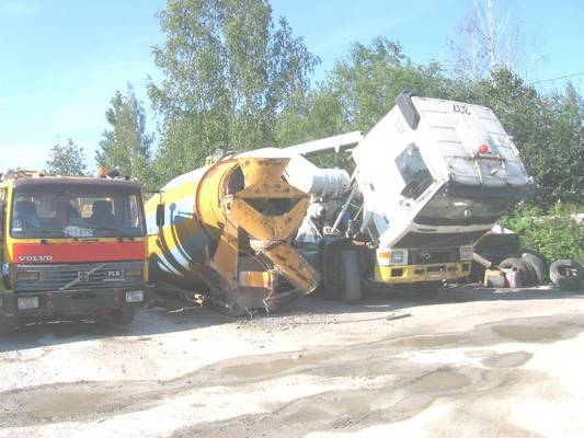 Volvo FL6 betonipumppu, betonipytty ilman alustaa ja Volvo F
betoniautot
Avainsanat: Volvo FL6 betonipumppu, Volvo F