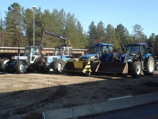 meiän koneet rivissä
koneet rivissä
Avainsanat: kone