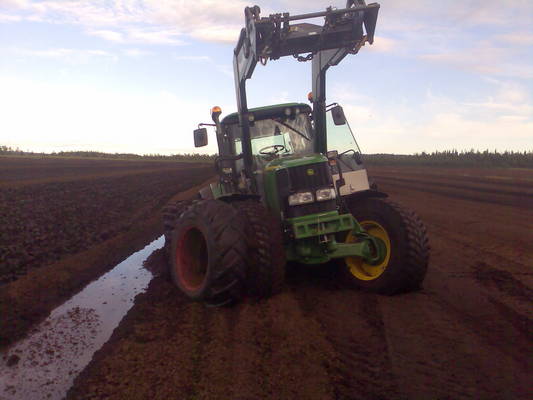 JD 6920, Oliko etes vetelä oja
