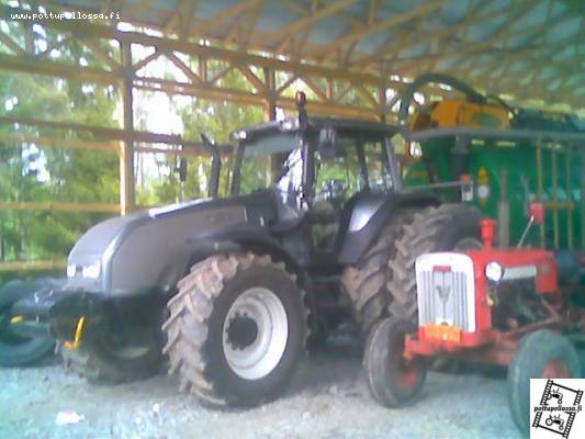 Valtra180 Samsonin PG18 lietevaunu
