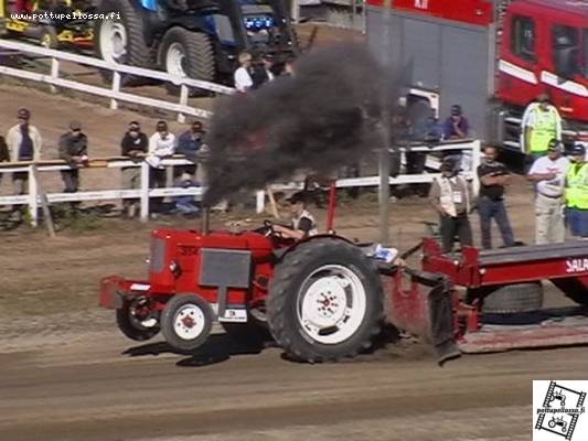 Nuffield 4
Kalajoen tractor pulling SM-osakilpailu ja farmi 2500kg
