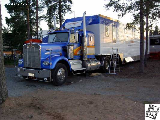 Eagle Racingin Kenworth
