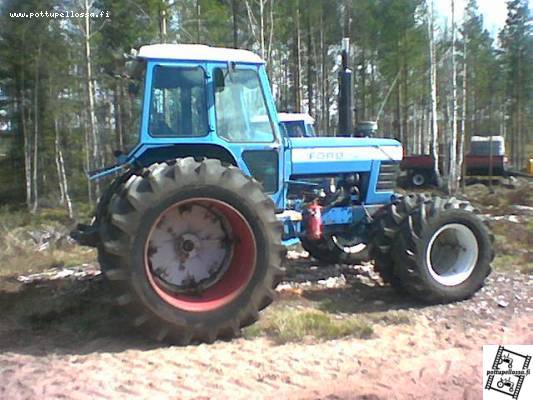 Ford TW-10
VOIMAA!!!
