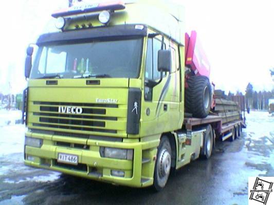 500hv ja kyllä koneet siirtyy pitzataxilla ripeesti..
Avainsanat: Iveco