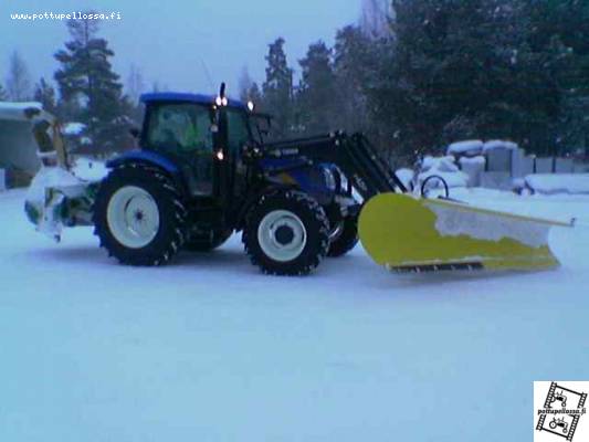 TSA1115
New Holland TSA115EC plus, Ala-Talkkari 250 AST ja Vama 3200.

Avainsanat: newholland vama alatalkkari tsa115