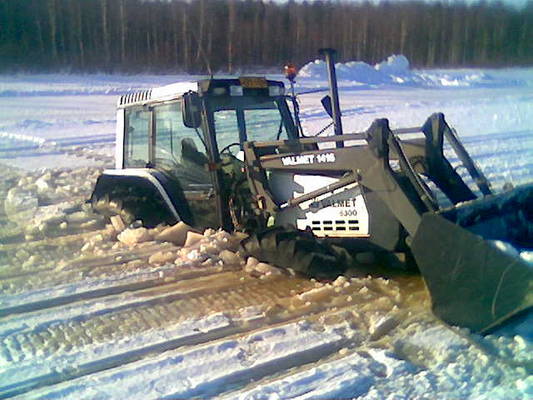 Valmet järvessä
Avainsanat: Valmet