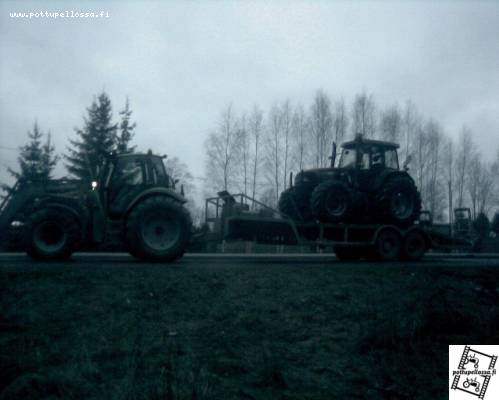 deutz ja case takaritsillä
Avainsanat: deuz