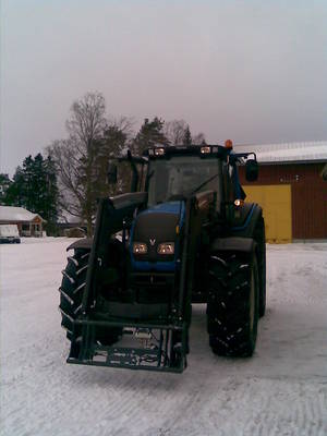 Nännä
parkit laitoin ännään
Avainsanat: N141, Valtra