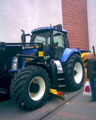 koneagria 2007
New holland T8030
Avainsanat: koneagria2007