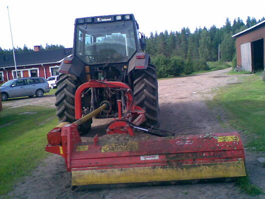 valmet 6400 ja mascio giraffa
Avainsanat: valmet