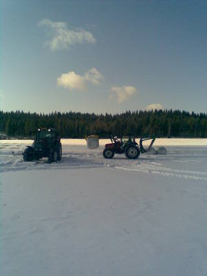 paalien ajoo valmeteilla
valtra valmet 6550ht, velsa 75, sisuvalmet 865 ja multigrippi
Avainsanat: sisuvalmet valtra valmet