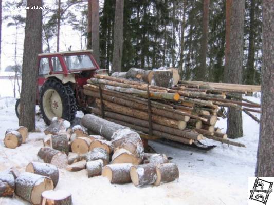 Natikka
IH 453 ja klapiharrastus.
