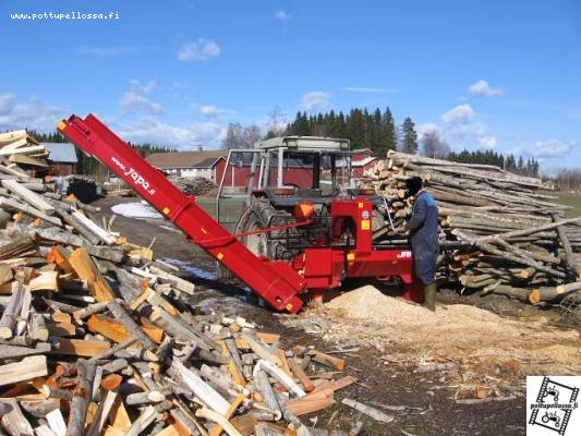 MF 390 j japa 370 keväällä -06
Avainsanat: kones