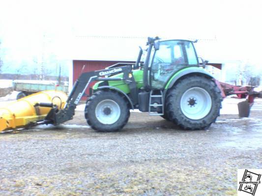 räntää sato sen verran että piti lähtee
deutz 135 vm/oma tekele ja rote 320
Avainsanat: deutz