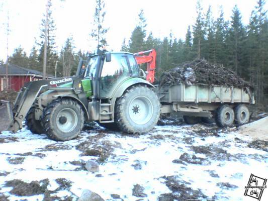 deutz-fahr 135 mk3
kantojen ja risujen vientiä talon alta poijjes
Avainsanat: df