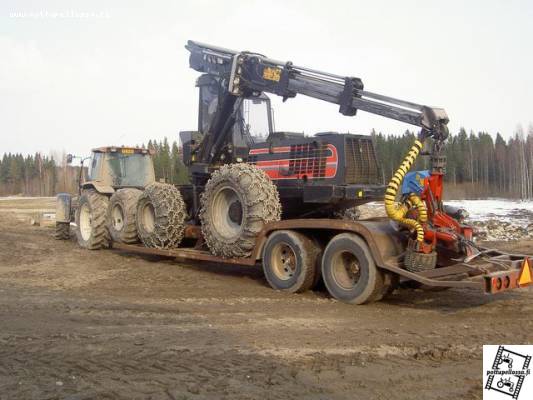 Valmet 911, NHM115 vetää lavettia.
Ketjut karsittii pois noin keväästä.
Avainsanat: mk