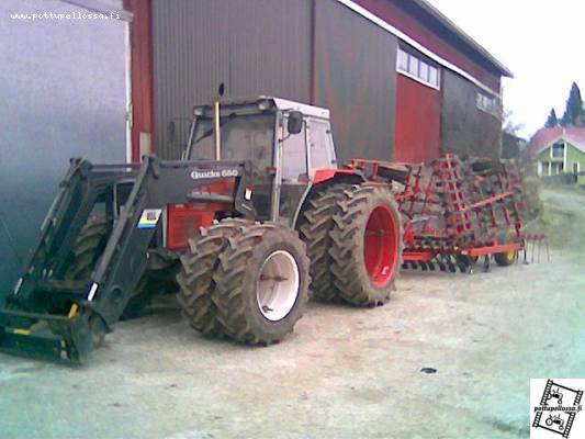 Varaäestystraktori
MF 390 LoProfile+  jälkiiasennetulla turbolla+ Quicke 650 + Väderstad NZ Intense 500
Avainsanat: Massey Ferguson