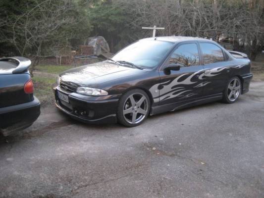 Ford Mondeo
2.5 V6 Duratec
