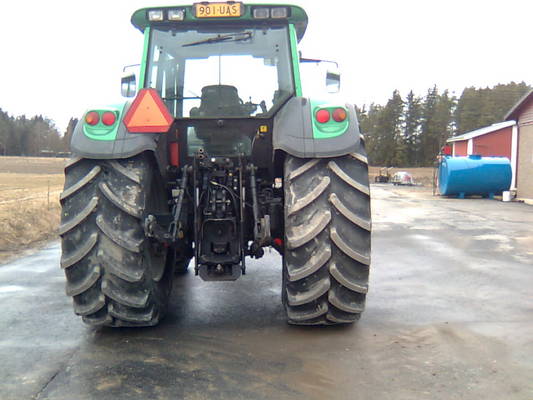 Valtra T190 Takaa
Takapyörät 710x70x42
