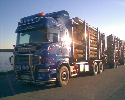 Scania R 580
Matkalla Iisalmeen
Avainsanat: scania