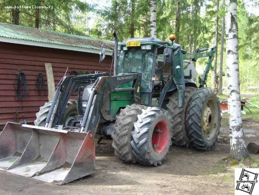 valtra valmet 800
pari pyörillä
