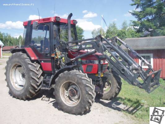 Pörri
Case ih 4240
