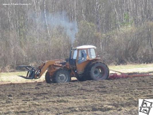 Valmet 803 ja Skara 4500
Peltotraktoreiden kruunaamaton kuningas!
Avainsanat: Valmet 803 ja Skara 4500