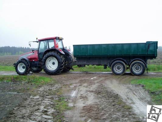 Valtra T120 ja Scaniasta tehty kärry
Avainsanat: valtra kärry