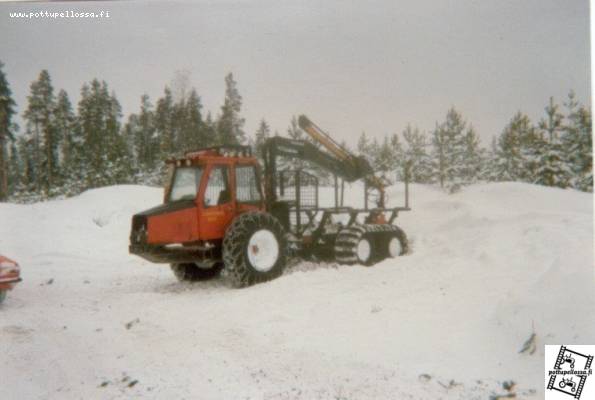 Lokomo 909
Wanha kuva sotaratsustani lumitalvelta 87-88,lokomo 909 cranabin moottorijatkollisella nosturilla(8.5m)
Avainsanat: lokomo cranab