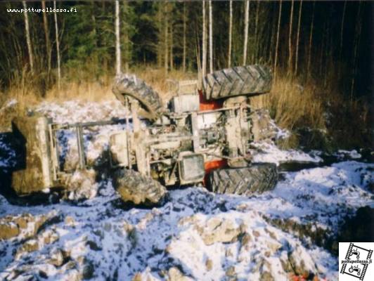 setori ottaa lepia
kauha ylhäällä ja ojan pankka petti
Avainsanat: zetor