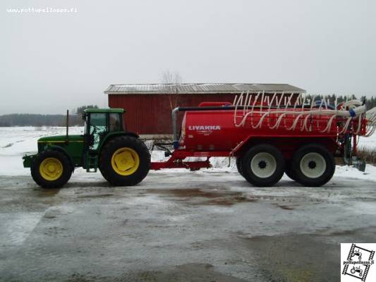 JD 6610 ja Livakka 14 m3
Tuolla yhdistelmällä pitäisi ensi kesänä lietettä ajella.
Avainsanat: John Deere Livakka