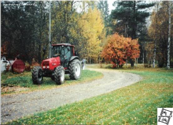 Valmet 865
esittely kone koe ajossa sillon ku tuo malli tuli markkinoille.
deksta voi kertoo enemmän koneesta.
Avainsanat: valmet