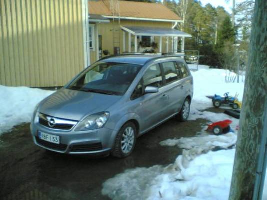 OPEL Zafira
Avainsanat: opel