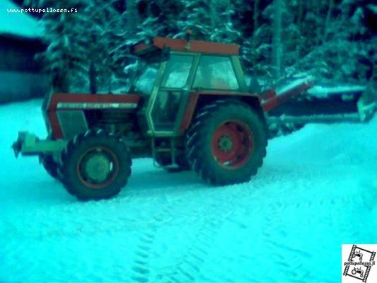 Zetor crystal 8045 + jykevä H20 3m
harva perälevy nousee näin korkeelle
Avainsanat: zetor crystal