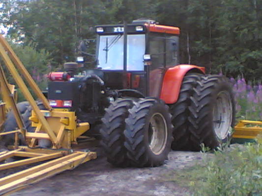 zetor zts 16245 SUPER
karhotin ja puukko
Avainsanat: zts