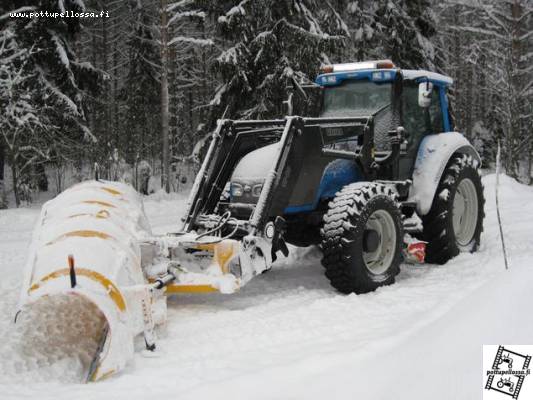 T-170 Aurausvarusteineen
