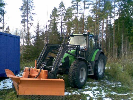 105teutsi ja am-tehon nivelaura ja rekon hiekotin
johan sitä sai työntää luntaki
Avainsanat: nivelaura